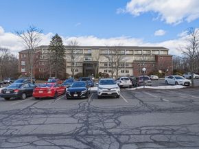 4 Duck Pond Rd 225, Beverly MA 01915