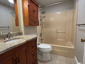 51 Alvarado Ave 204, Worcester MA 01604