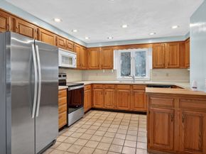 79 Taylor Rd, Stow MA 01775