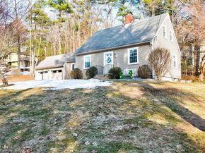 83 Richardson Dr, Fitchburg MA 01420