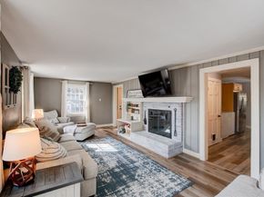 83 Richardson Dr, Fitchburg MA 01420