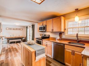 83 Richardson Dr, Fitchburg MA 01420