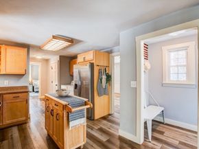 83 Richardson Dr, Fitchburg MA 01420