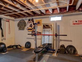 83 Richardson Dr, Fitchburg MA 01420