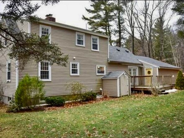 83 Richardson Dr, Fitchburg MA 01420