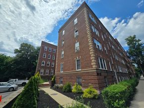 22 Concord Avenue 11, Cambridge MA 02138