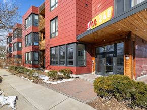 240 Salem St 3B, Medford MA 02155