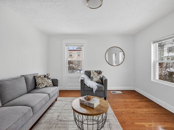 131 Adams St, Lynn MA 01902