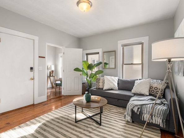 321 Columbia Street 3, Cambridge MA 02141