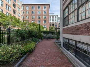 64 E.Brookline St 4, Boston MA 02118