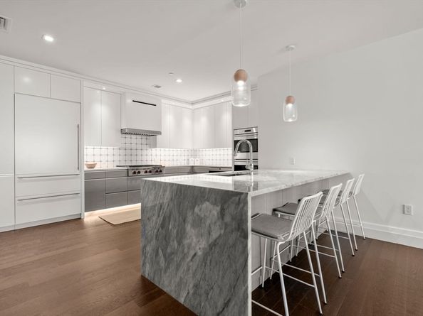 45 Temple St 506, Boston MA 02114