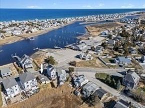 1177 Ferry St, Marshfield MA 02050