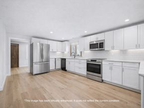 215 North St, Upton MA 01568