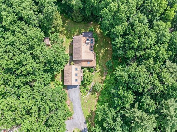 215 North St, Upton MA 01568
