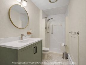 215 North St, Upton MA 01568