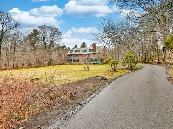 341 Highland St, Milton MA 02186