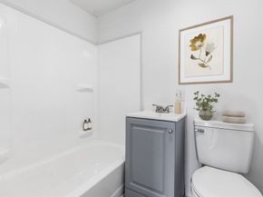 46 Franklin St, Leominster MA 01453