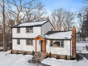 114 Lake St, Peabody MA 01960