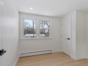 114 Lake St, Peabody MA 01960