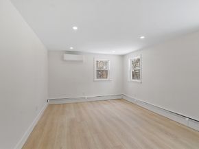 114 Lake St, Peabody MA 01960