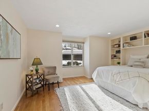 141 Chestnut Cir 141, Lincoln MA 01773