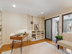 141 Chestnut Cir 141, Lincoln MA 01773