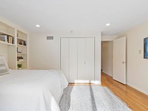 141 Chestnut Cir 141, Lincoln MA 01773