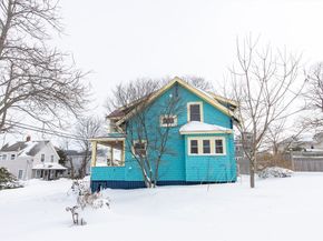 8 Hampton Circle, Hull MA 02045