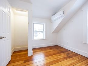 8 Hampton Circle, Hull MA 02045