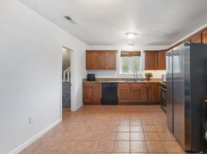 18 Edinboro, Brockton MA 02301