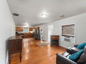 18 Edinboro, Brockton MA 02301