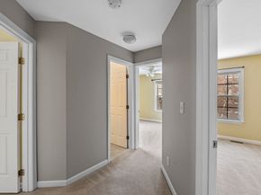 311 Gazebo Cir 311, Reading MA 01867