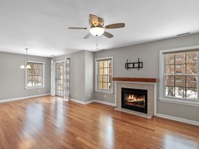 311 Gazebo Cir 311, Reading MA 01867