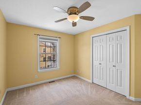 311 Gazebo Cir 311, Reading MA 01867