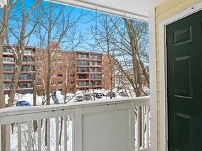 311 Gazebo Cir 311, Reading MA 01867