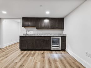 16 Lily Pond Ln 16, Lexington MA 02420