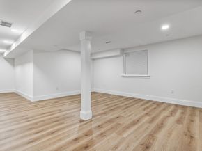 16 Lily Pond Ln 16, Lexington MA 02420