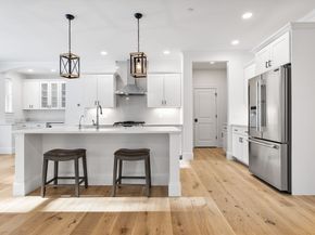 16 Lily Pond Ln 16, Lexington MA 02420