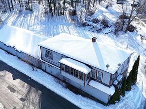 6 Gillespie Rd, Charlton MA 01507