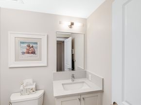 151 High Street 1C, Newburyport MA 01950