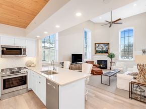 151 High Street 1C, Newburyport MA 01950