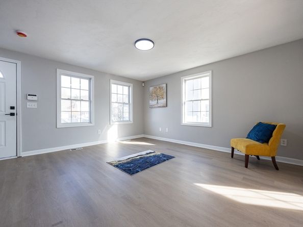 21 Nicholas Dr, Wareham MA 02571