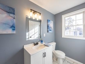 21 Nicholas Dr, Wareham MA 02571