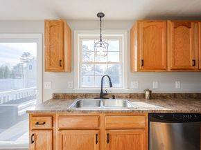 21 Nicholas Dr, Wareham MA 02571