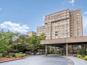 250 Hammond Pond Parkway 213S, Newton MA 02467