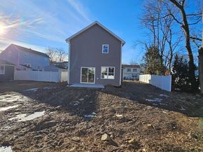 12 Benham Street, Worcester MA 01604