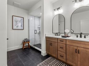 134 Court St 7, Plymouth MA 02360