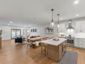 134 Court St 7, Plymouth MA 02360