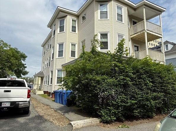 7 & 7.5 Hudson Street, Worcester MA 01609
