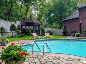 22 Elm St, Canton MA 02021